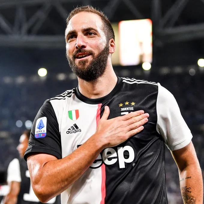 足球转会巴萨,足坛历史最高转会费纪录