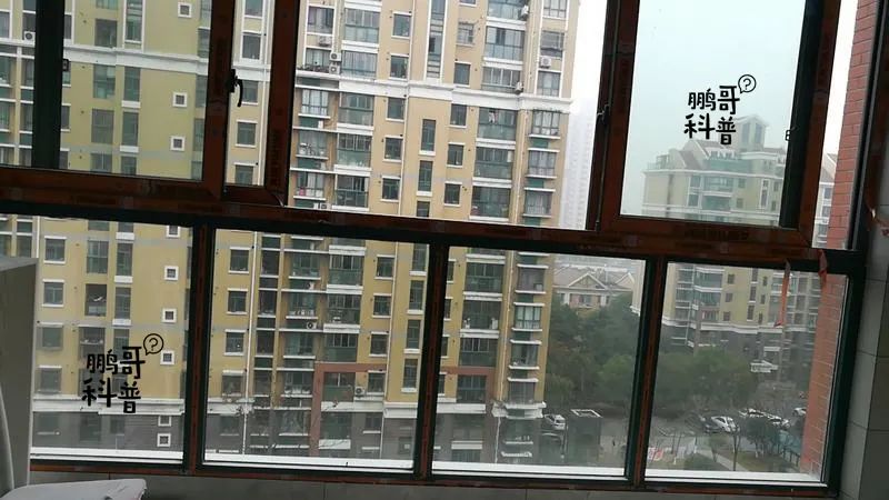 门窗锁不住如何修复,门窗把手松关不严怎么整