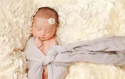 新生儿黄疸怎么预防效果最好,新生儿黄疸的原因及护理措施