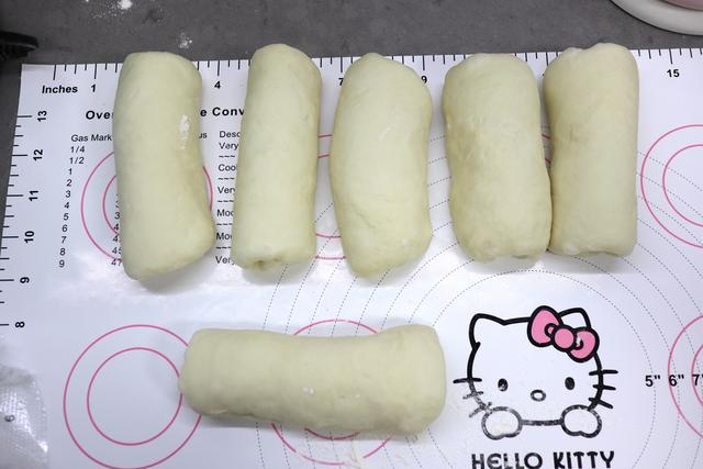 一次发酵成功的手工吐司做法,超柔软奶香吐司的家常做法