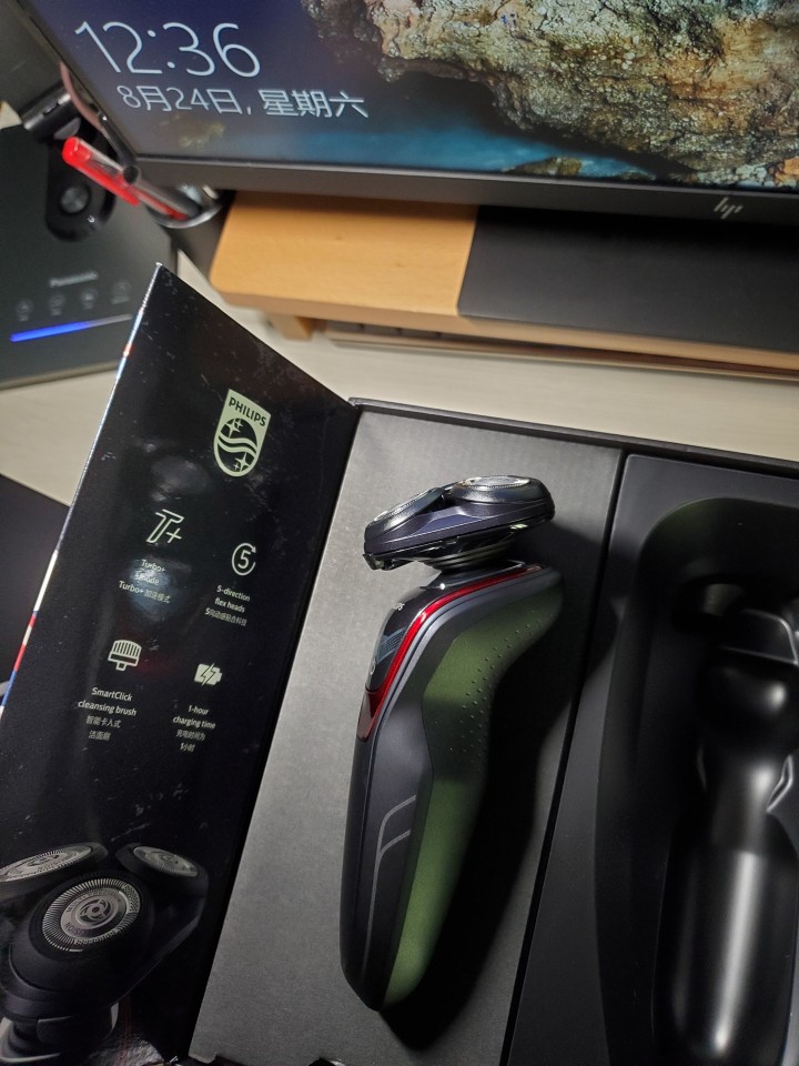 电须刀飞利浦电动剃须刀哪款好用 (飞利浦漫威英雄系列电须刀好吗)