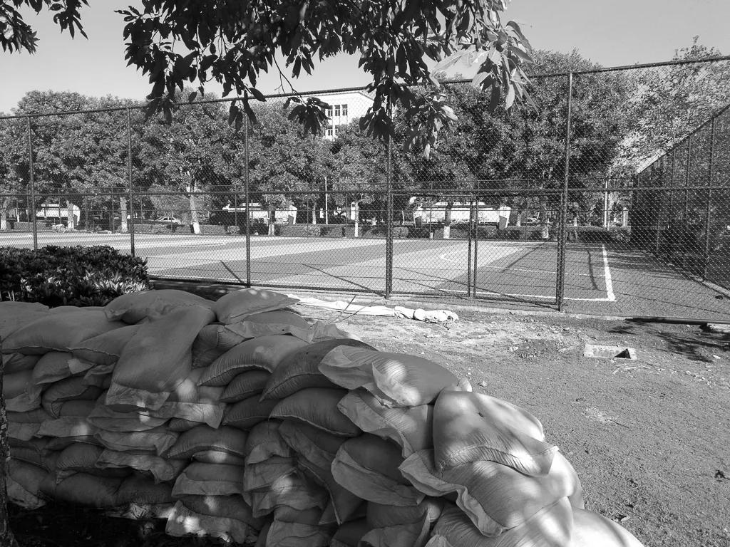 津门网邓书梁：七人足球场施建纪实