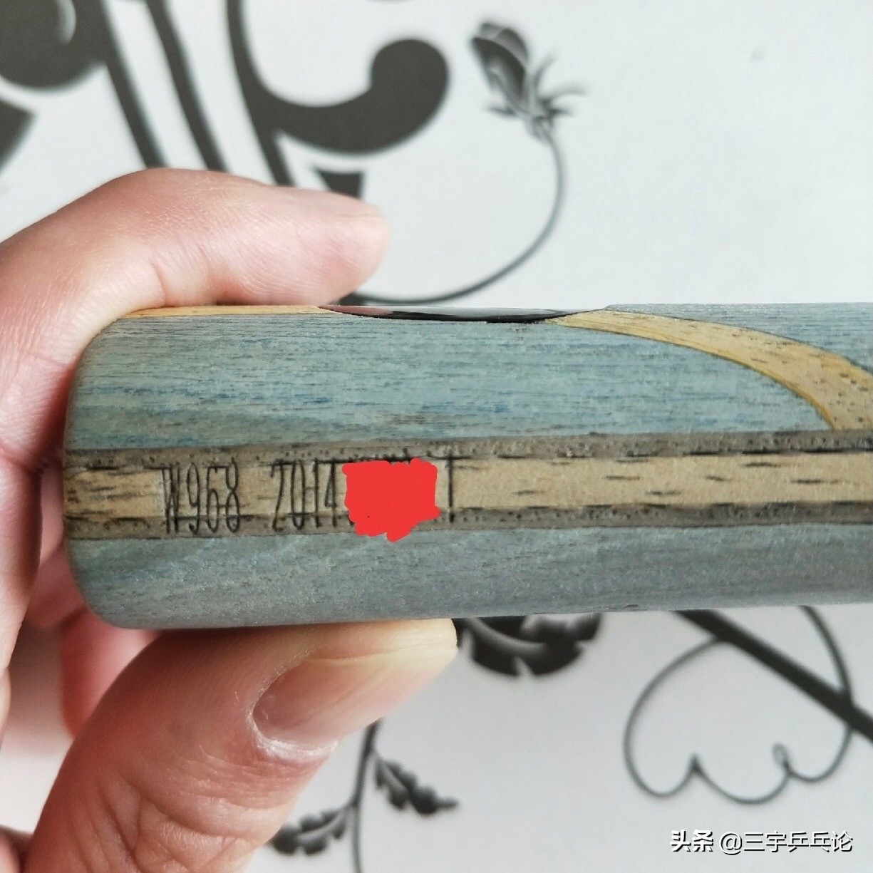 红双喜龙5字母特制版,红双喜龙五市场版和字母版区别