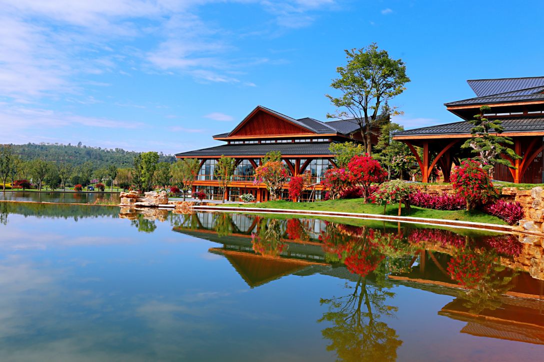 弥勒太平湖森林木屋酒店团购直播,弥勒太平湖森林木屋酒店有温泉