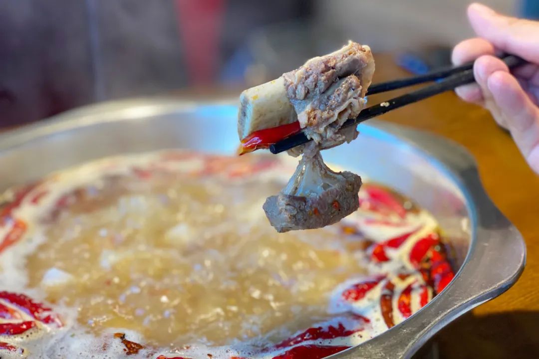 旅游到西藏不可错过的10大美食,拉萨藏餐小吃美食推荐