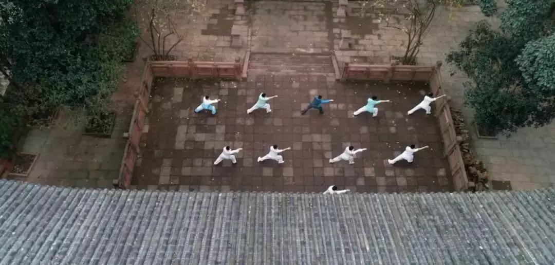 峨眉山最后一段路要多久,峨眉山4月免费