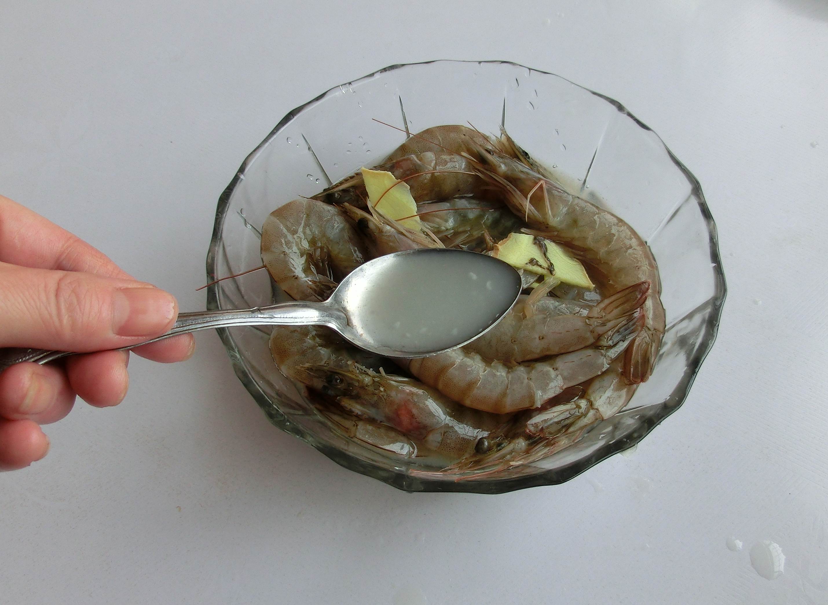 港式避风塘炒虾做法,正宗港式避风塘炒虾