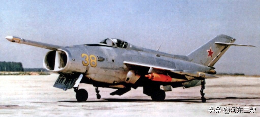 垂直起降战斗机雅克144,雅克38垂直起降战