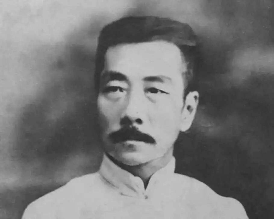 26岁千金许广平追爱43岁已有家室的鲁迅，终究错爱，仅相恋十年