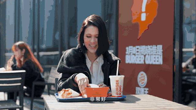 星巴克试运营外卖,星巴克专星送新用户