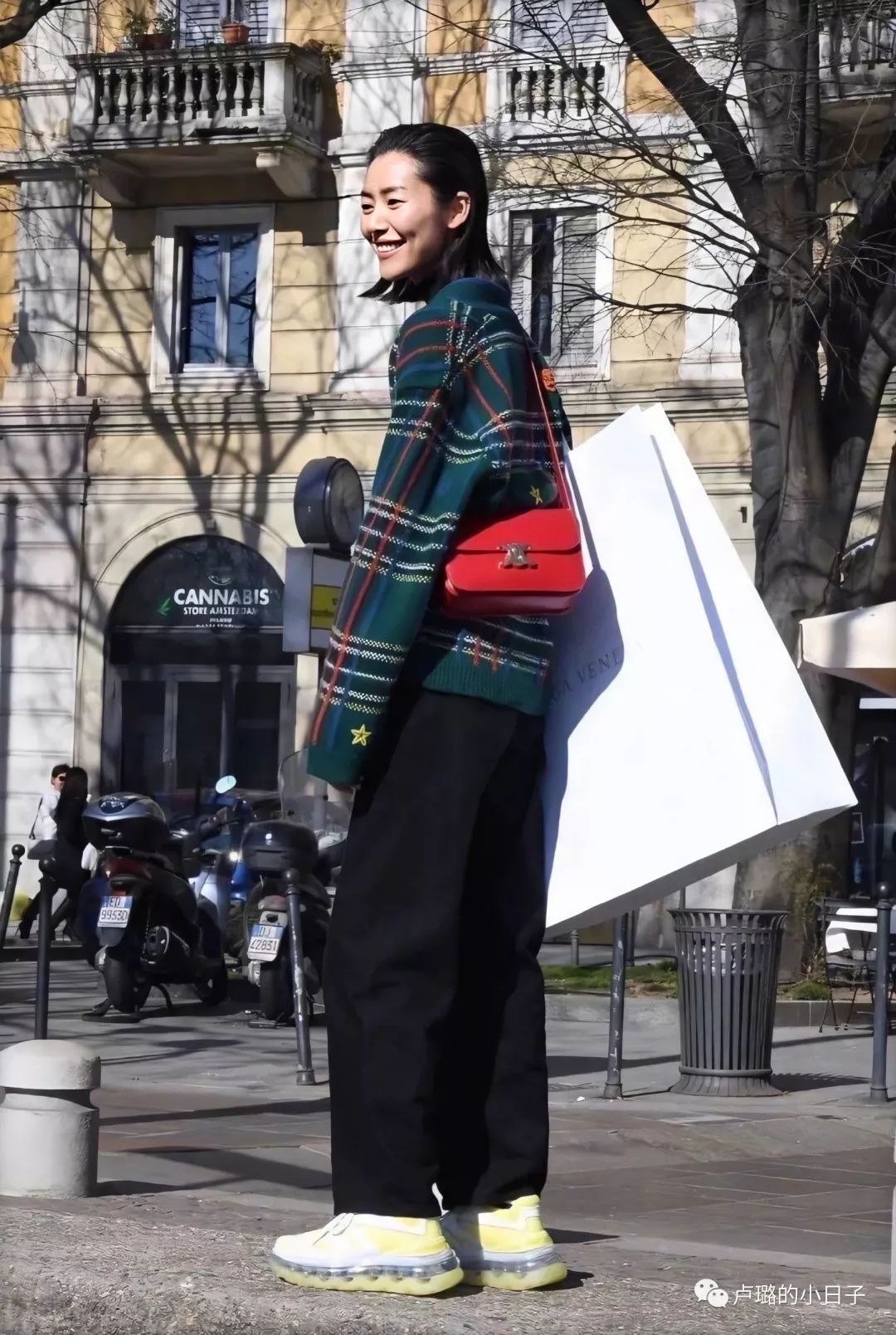 中年女士包包轻奢推荐,中年女士适合买什么样的包包