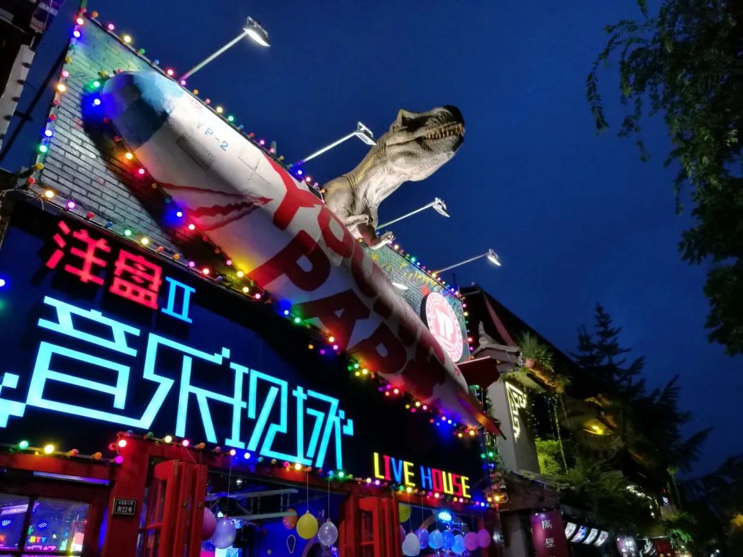 成都是诗意的城市,成都是一个充满诗情画意的城市