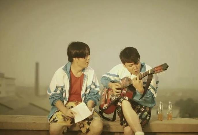 肖央和谁是筷子兄弟,筷子兄弟看肖央的眼睛