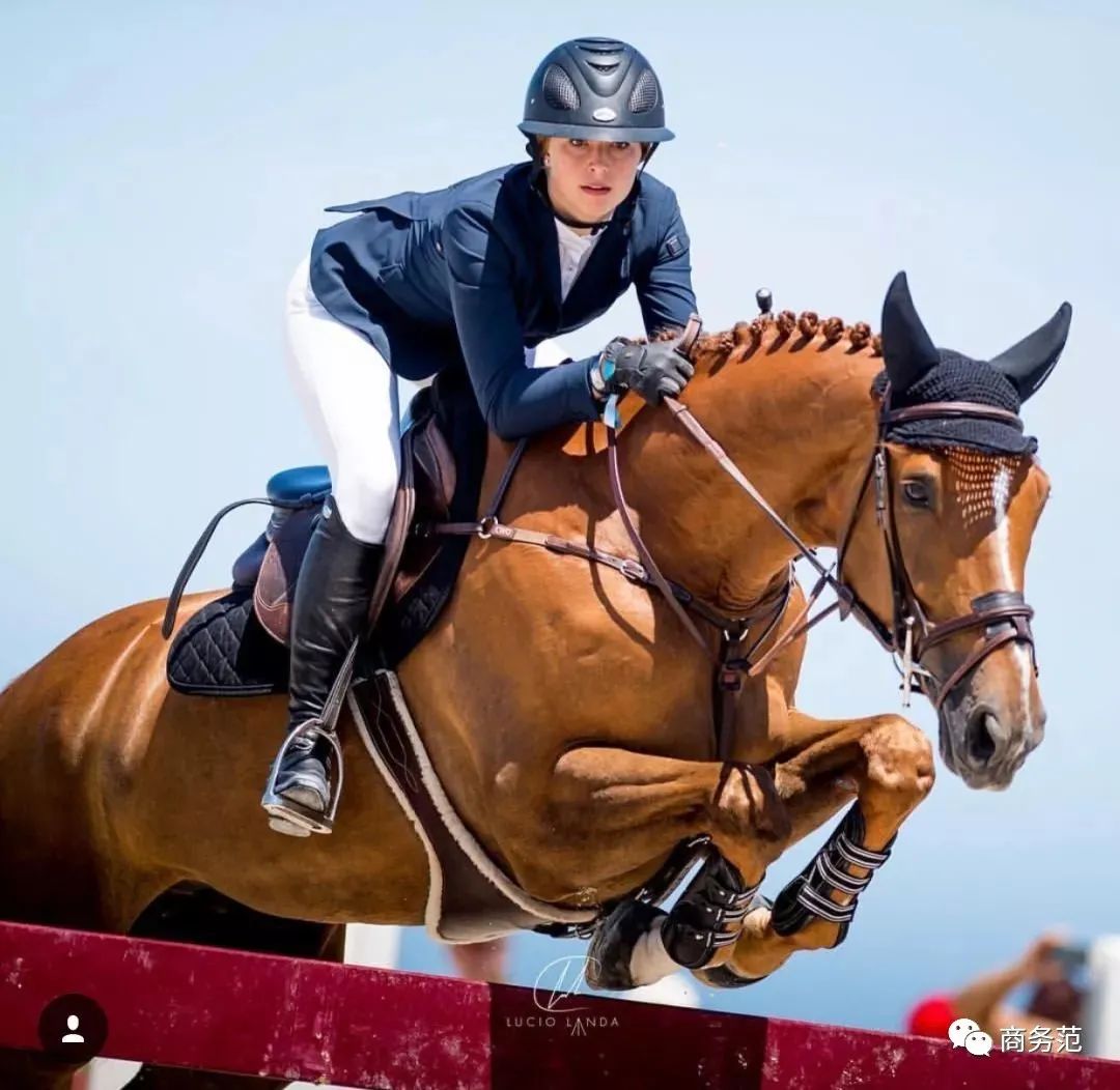 乔布斯长大后与养父母感情,乔布斯小女儿近况