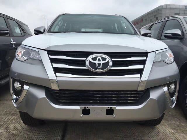 丰田霸道中东柴油版,2018年7月进口17款丰田霸道2700