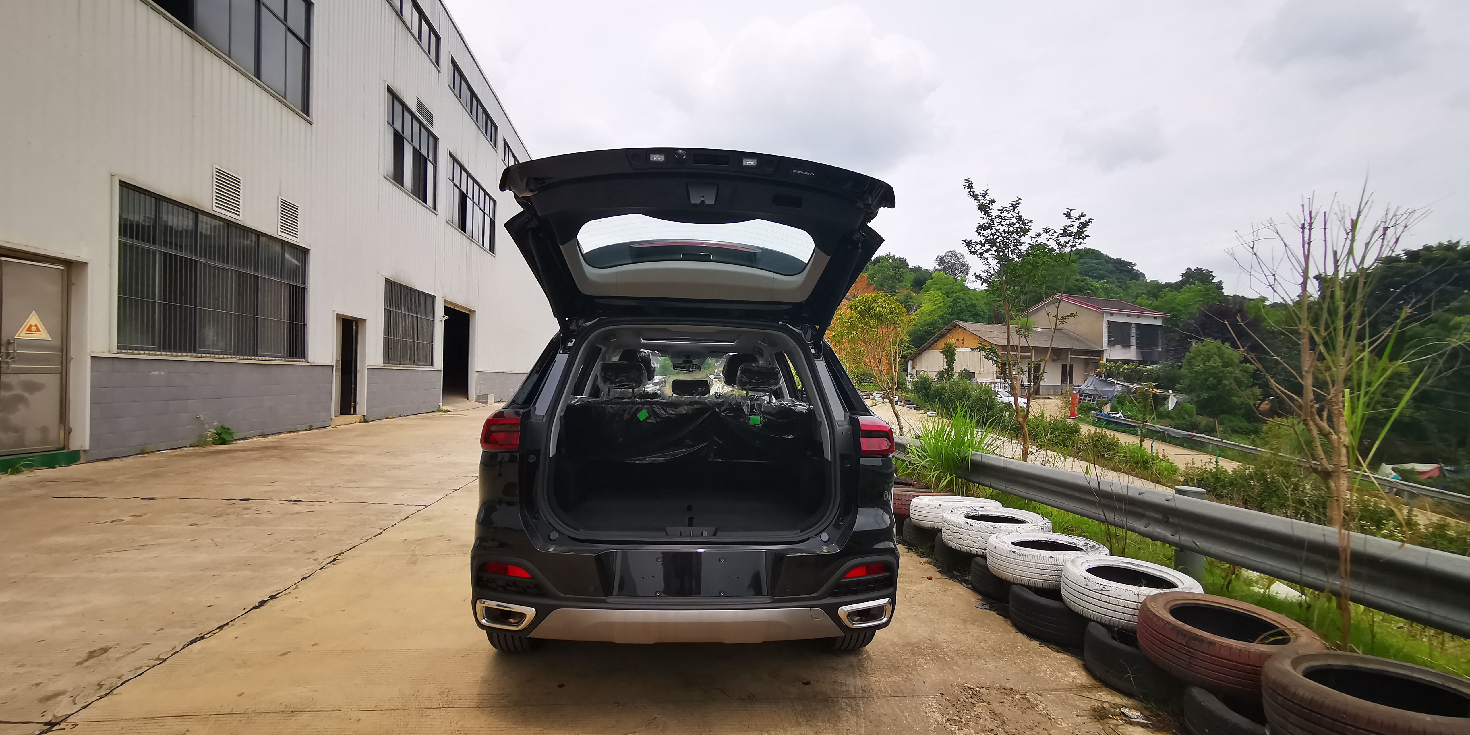 虎8和豪越怎么选,吉利豪越和瑞虎8哪个值得入手