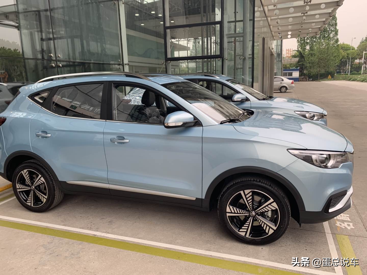 荣威mg6混动,荣威mg电车