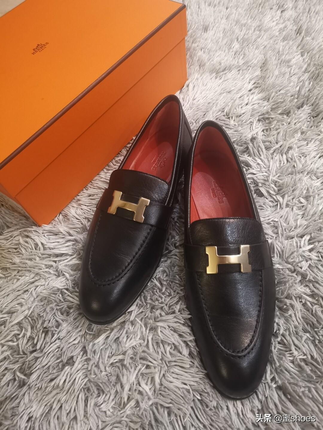 同样是高跟鞋的品类，猫跟鞋、穆勒鞋和玛丽珍鞋有什么不同之处？