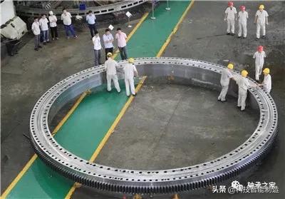 世界上最小钢球轴承,世界上最大的滚动球轴承