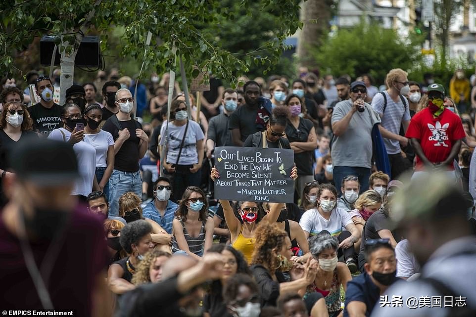 浼︽暒绉嶆棌楠氫贡浜嬩欢,鑻卞浗鐖嗗彂楠氫贡瀹炲綍瑙嗛