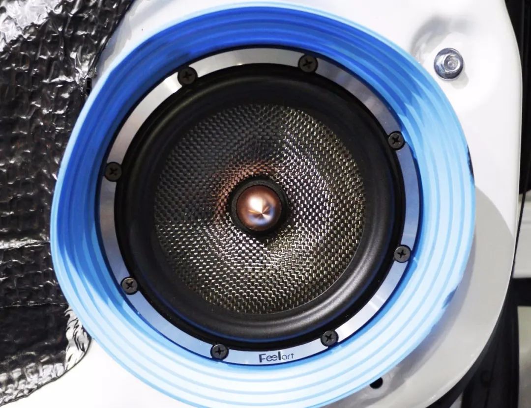 冠道后门喇叭升级,前后喇叭低音加强