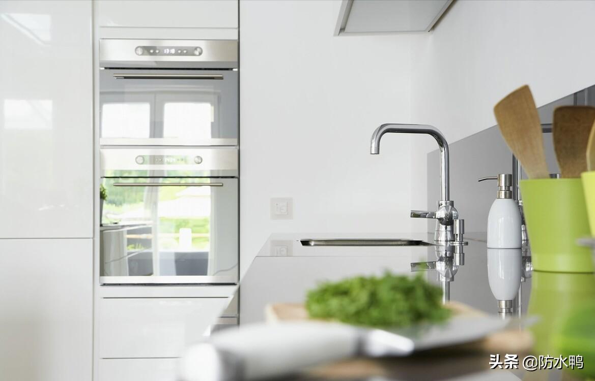 厨房水管漏水怎么检测漏水的位置,解决厨房下水管漏水最好方法