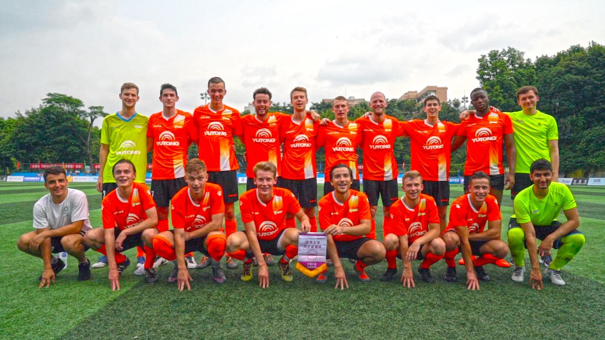 圆梦世界杯足球队,圆梦校园足球