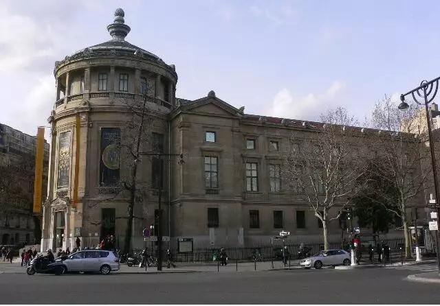 法国博物馆里有中国瓷器,法国卢浮宫博物馆中国文物多少