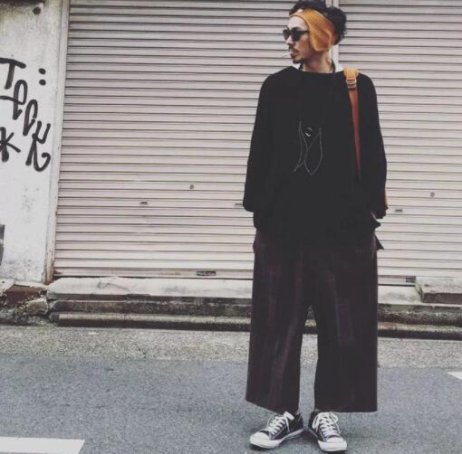 脖子粗脸大怎么穿衣服,大圆脸脖子短穿衣搭配