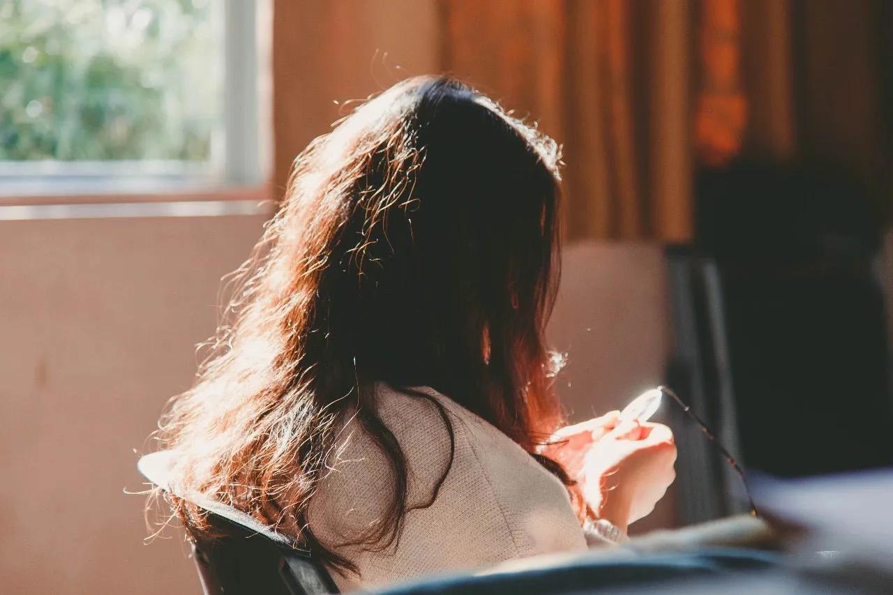 老公喜欢出去喝酒老婆该管吗,老公爱出去和朋友喝酒