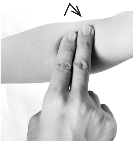 儿童扁桃体肥大最简单的偏方,小儿扁桃体肥大反复发炎怎么办