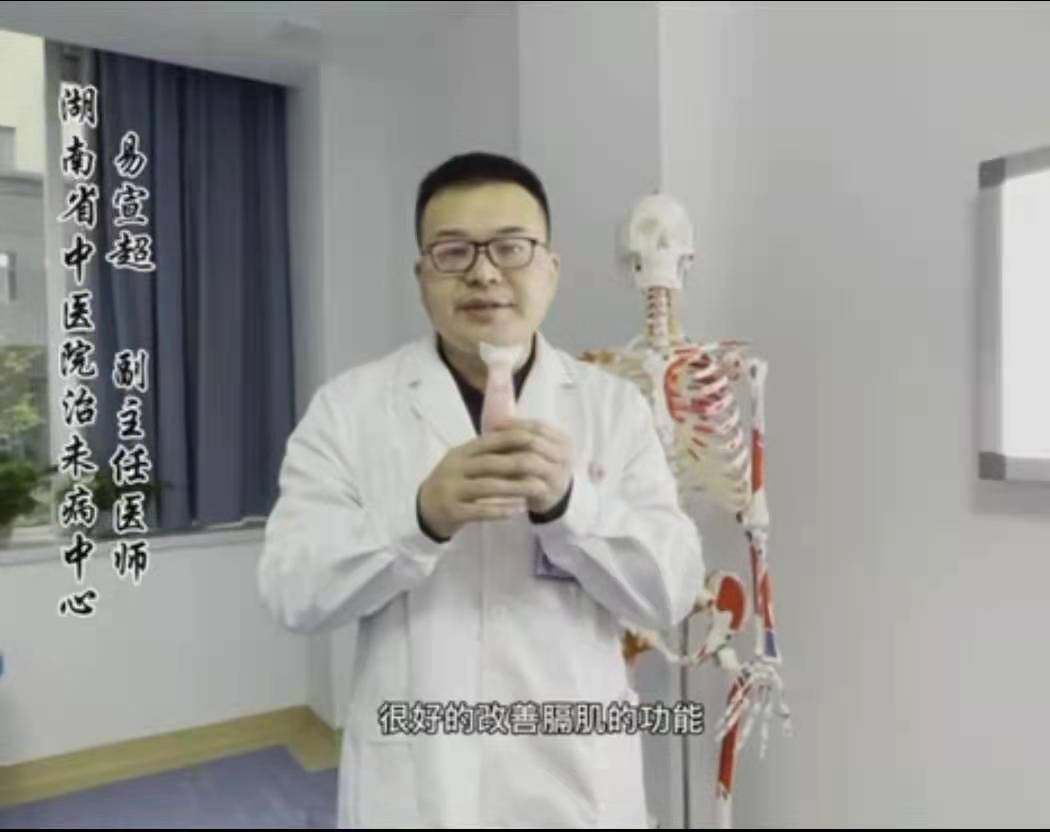 腰间盘突出压迫坐骨神经正骨手法,坐骨神经痛正骨视频立竿见影