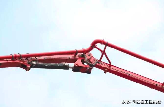 混凝土泵车神器,三一小型泵车15米农村专用