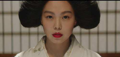 甩三大男神前任，恋上有家室老男人拿下影后，她人生比电影还精彩