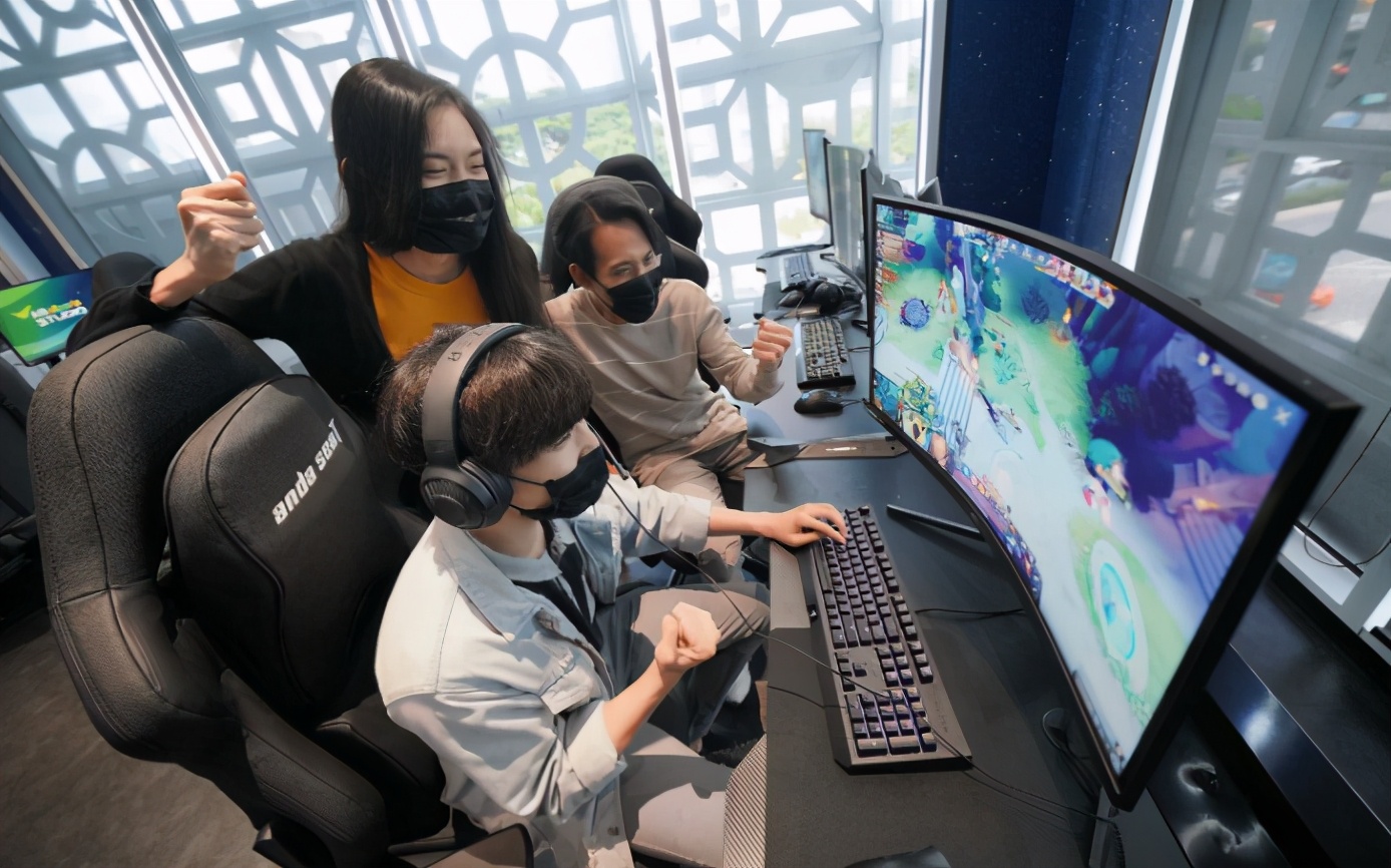 墙裂推荐！即使不喝咖啡也要打卡的巨有范儿泰国星巴克