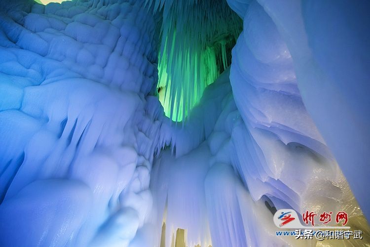 山西宁武万年冰洞冰火两重天,山西宁武万年冰洞在哪个县