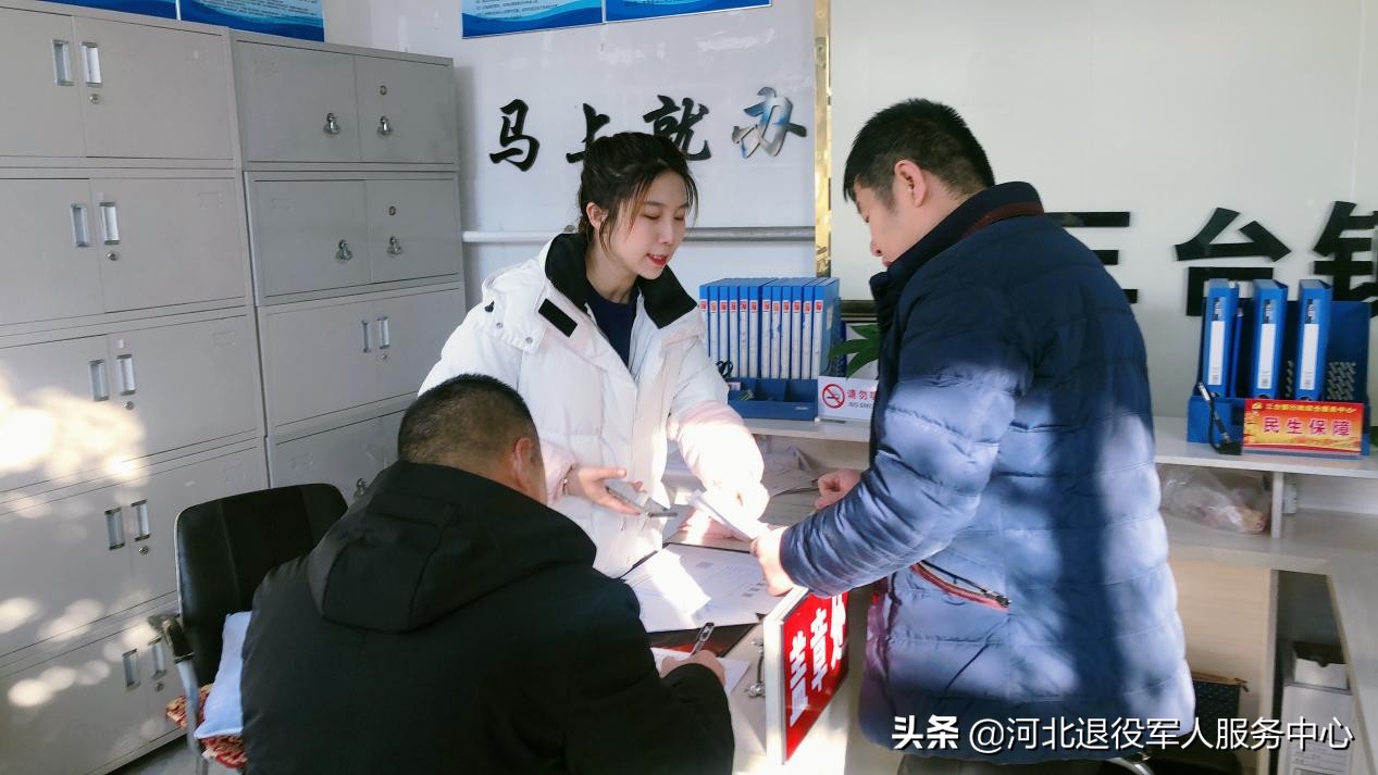 飒爽英姿军中玫瑰,铿锵绽放服务乡梓——退役军人杜燕,从戍守海洋的“蓝色卫士”到服务群众的“店小二”