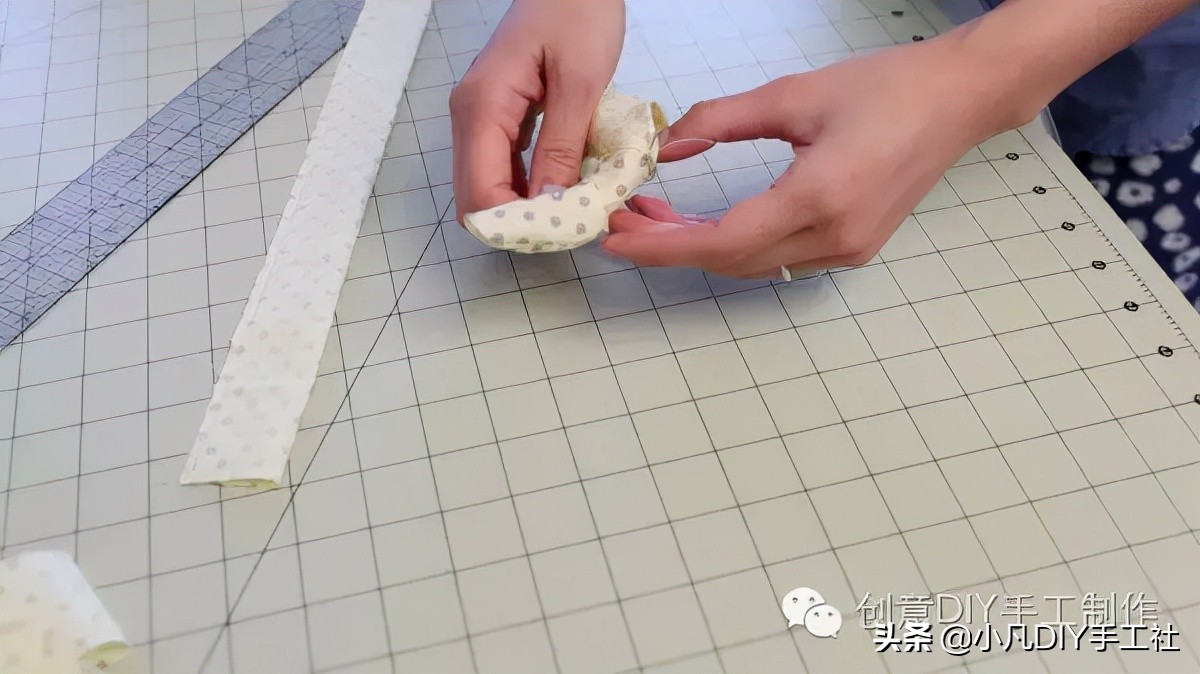 旧衣服飘带做头饰,十种diy简单的发饰