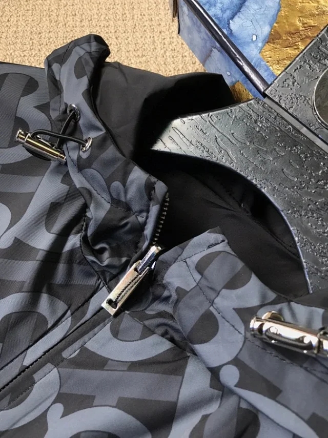 巴宝莉双面夹克外套男穿搭,厦门巴宝莉双面夹克