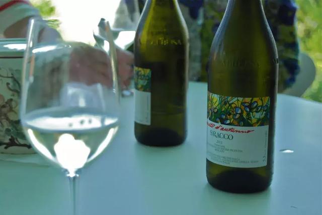 起泡酒的10大问题,起泡酒的正确开启方法