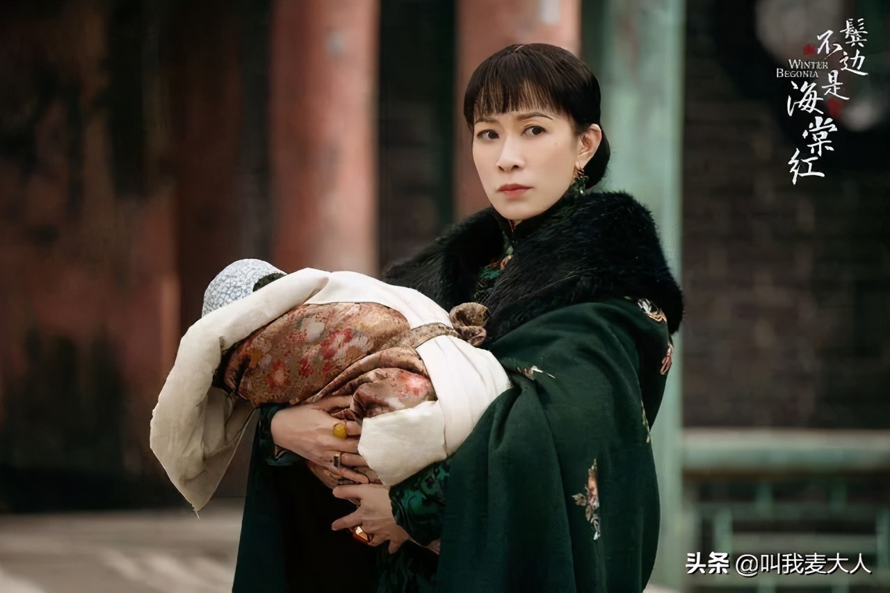 佘诗曼单亲家庭,佘诗曼为什么一直单身