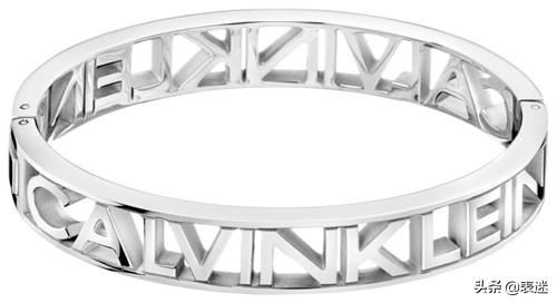 calvinklein龙年新春系列,白色情人节2022年1月16日