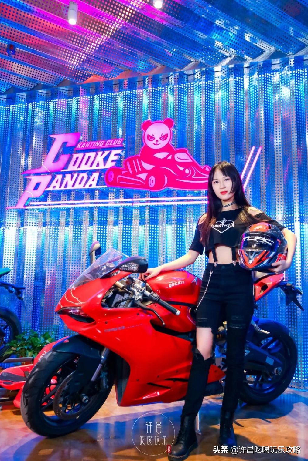 许昌科技广场下面竟然藏着一个卡丁车俱乐部,在朋友圈秒变酷盖