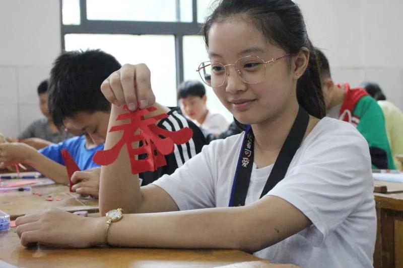 太嗨了！十足趣味+七彩梦想=百分快乐！