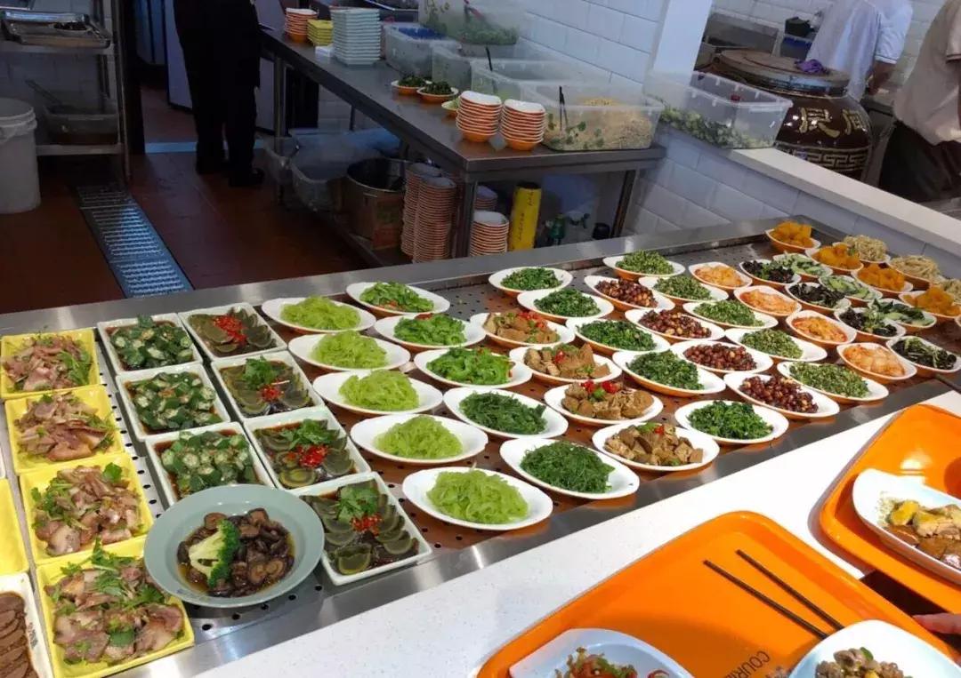 服务区为什么有女性专用停车位,服务区女性专用停车区