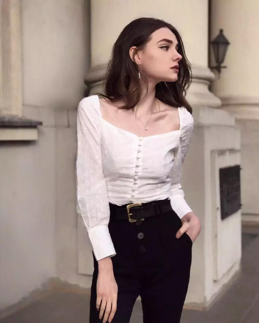 每次穿衣服感觉特别厚重,每次穿衣服的时候都觉得难受