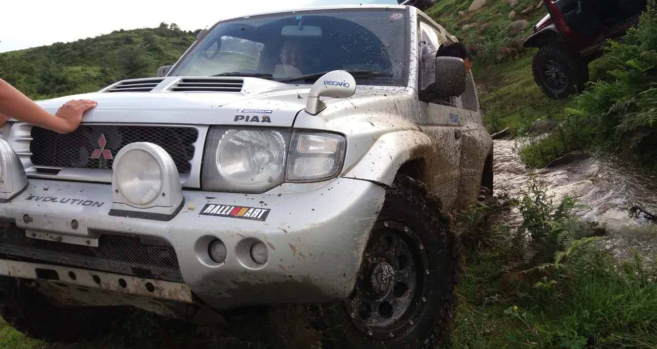 三菱帕杰罗evolution改装,三菱帕杰罗v55evo极限越野