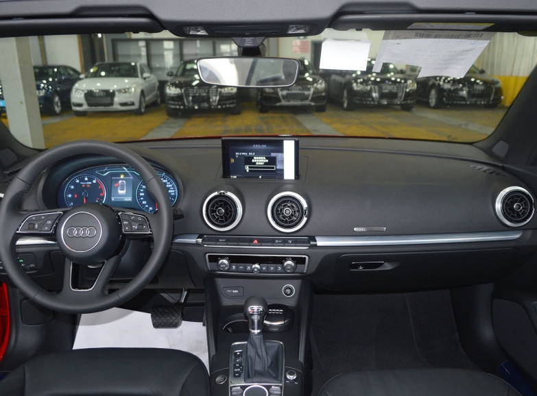 奥迪a3和宝马3系哪个更具有性价比,奥迪a3敞篷2023款落地价