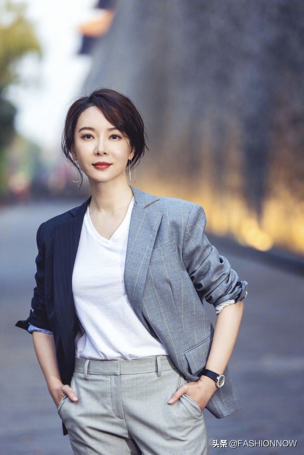 陈数斯黛拉蓝色套装,陈数不愧是中年女性穿搭教科书