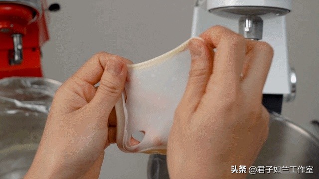 哪一种高筋面粉做面包好吃,哪种牌子的高筋面粉适合做面包